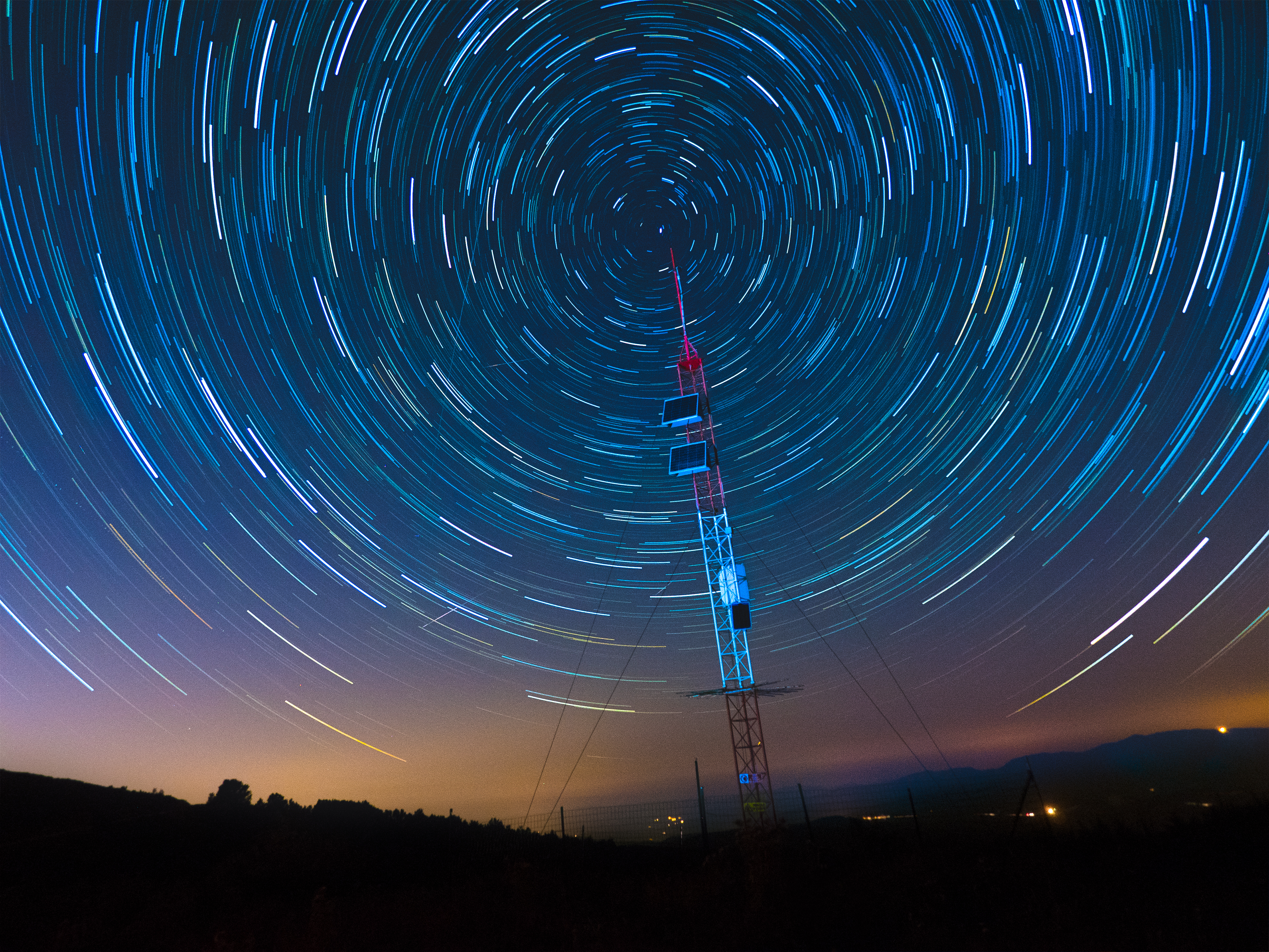 radio-GettyImages-489607186.jpg
